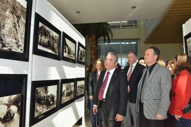 Konyaaltı&rsquo;nda &ldquo;bir H&uuml;rriyet T&uuml;rk&uuml;s&uuml; &Ccedil;anakkale&rdquo; Fotoğraf Sergisi A&ccedil;ıldı 1