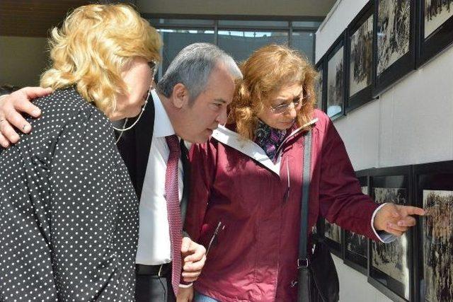 Konyaaltı&rsquo;nda &ldquo;bir H&uuml;rriyet T&uuml;rk&uuml;s&uuml; &Ccedil;anakkale&rdquo; Fotoğraf Sergisi A&ccedil;ıldı 2