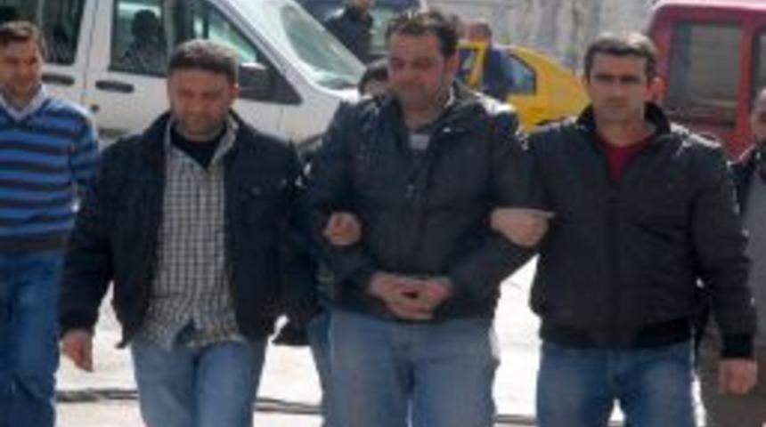 Bankadan &Ccedil;aldığı Parayla Banka Bor&ccedil;larını &Ouml;demiş