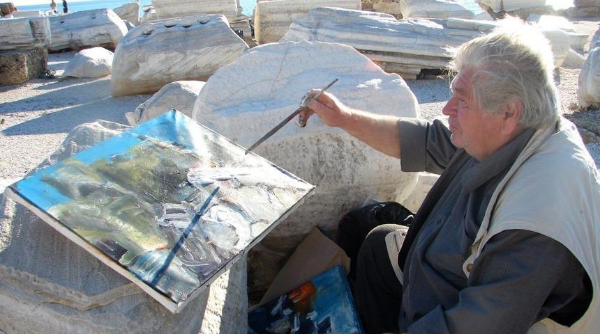 Alman Ressam, Antik Kentlerdeki Tapınakları Resmediyor