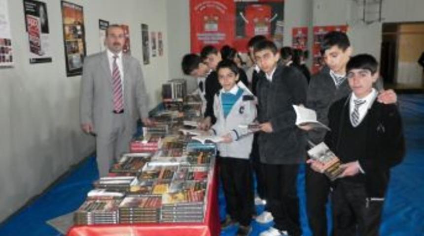 Oltu'da Kitap Şenliği