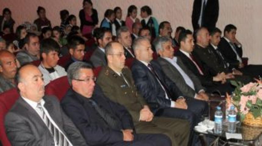 Birecik'te &Ccedil;anakkale Zaferi Ve Şehitler Anıldı