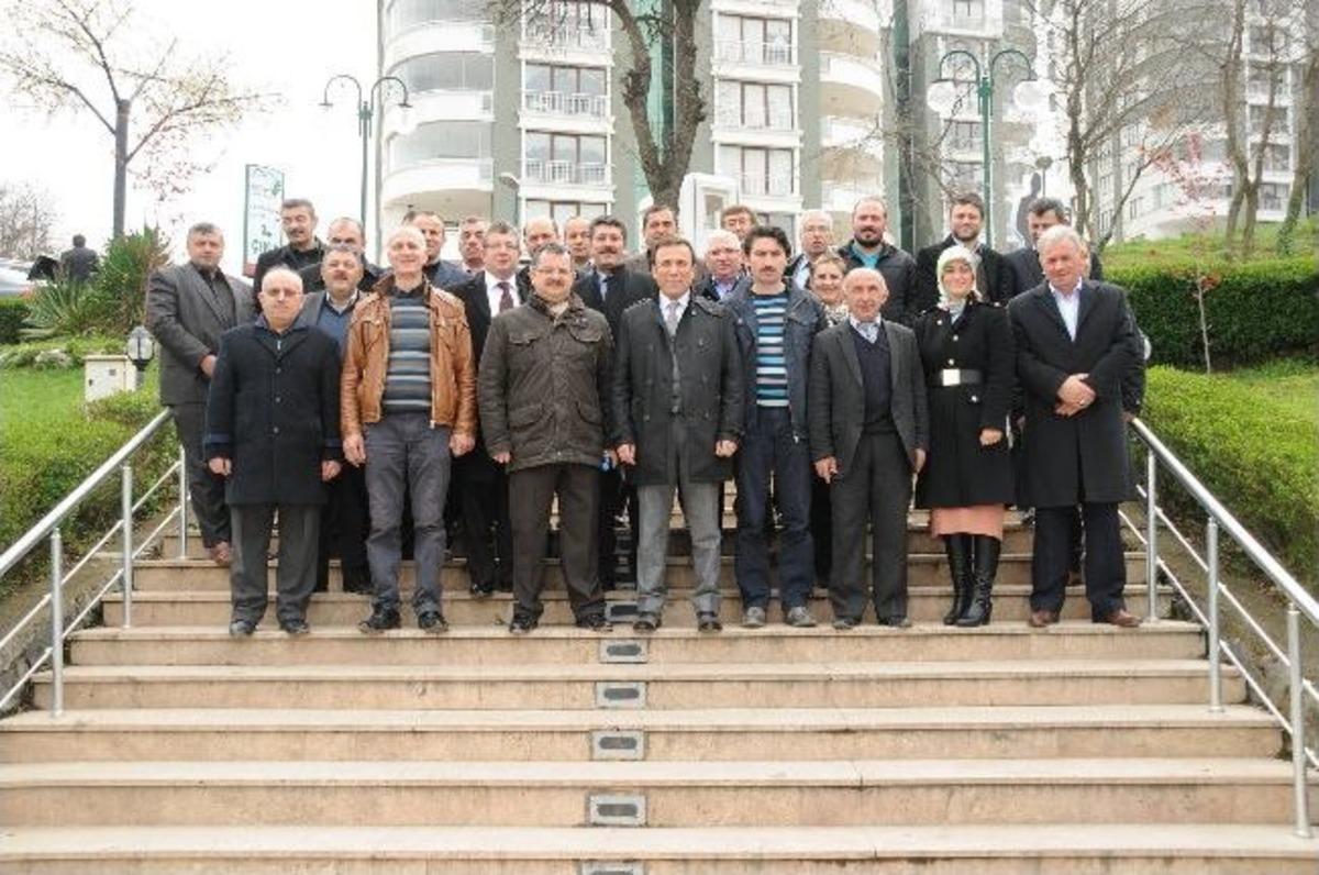 Gen&ccedil;'ten Hizmet Turu