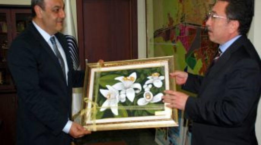 Ali Haydar Bozkurt'a Portakal &Ccedil;i&ccedil;eği S&uuml;rprizi