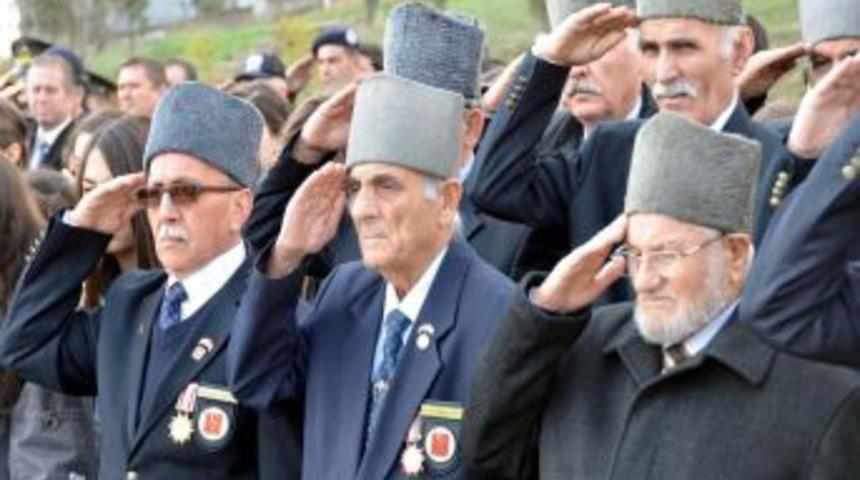 &Ccedil;anakkale Zaferi'nin 98.yıld&ouml;n&uuml;m&uuml; T&ouml;renlerle Kutlandı