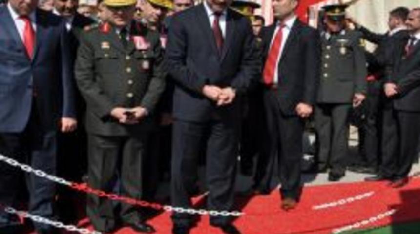 Balıkesir'de Kurulan &Ccedil;adırlarda &Ccedil;anakkale Savaşı Anlatılıyor