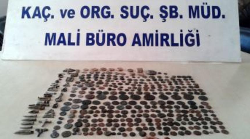 Adana'da 367 Par&ccedil;a Tarihi Eser Ele Ge&ccedil;irildi