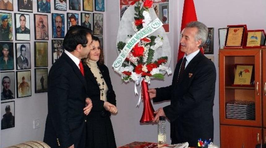 Dsi &Ccedil;alışanları Gazi Ve Şehit Ailelerini Unutmadı