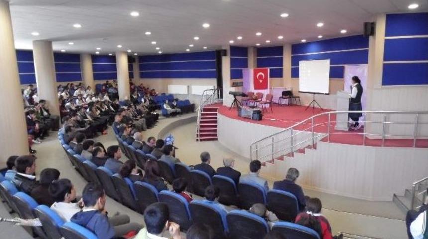 &Ccedil;anakkale Zaferi&rsquo;nin 98. Yılı Ve Şehitleri Anma G&uuml;n&uuml; Sincik&rsquo;te Kutlandı