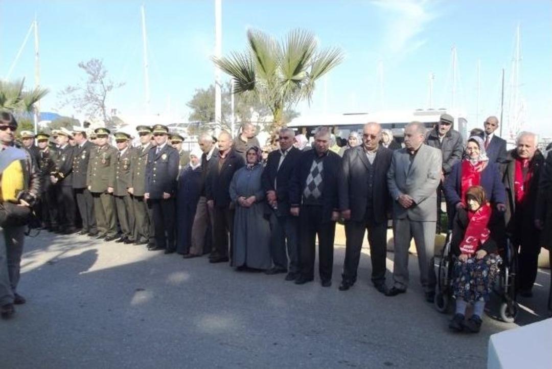 Ayvalık&rsquo;ta &Ccedil;anakkale Zaferine H&uuml;z&uuml;nl&uuml; Kutlama