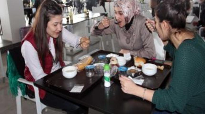 Ağrı İbrahim &Ccedil;e&ccedil;en &Uuml;niversitesi'nde &Ccedil;anakkale Sofrası