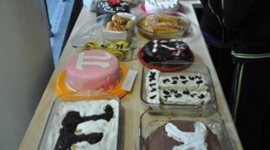 Sakarya Işık Koleji &lsquo;D&uuml;nya Pi G&uuml;n&uuml;&rsquo;n&uuml; Kutladı