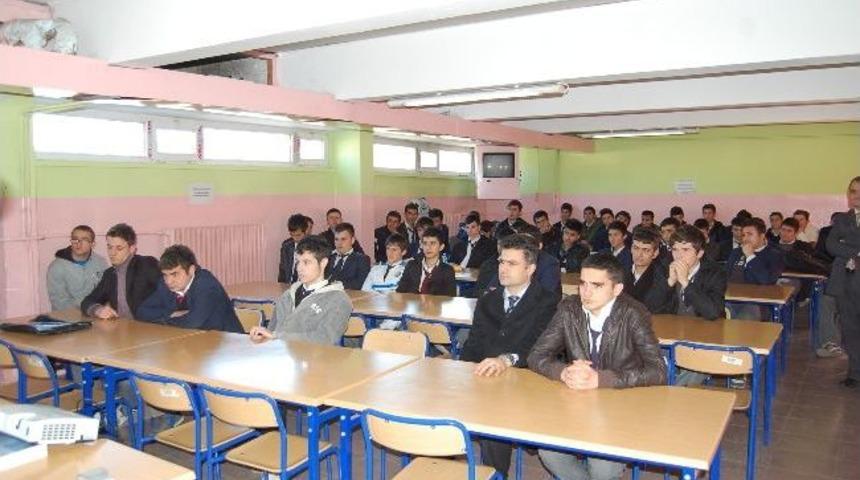 &Ccedil;aycuma&rsquo;da İşkur&rsquo;dan Lise &Ouml;ğrencilerine Seminer