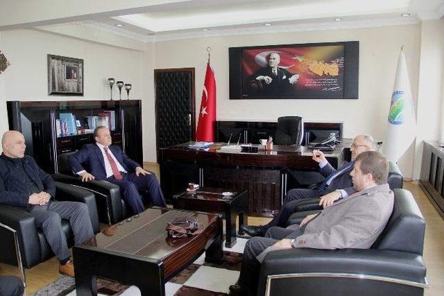 Ulaştırma Ve Denizcilik Bakan Yardımcısı ndan Vali Kızılcık a Nezaket Ziyareti 1