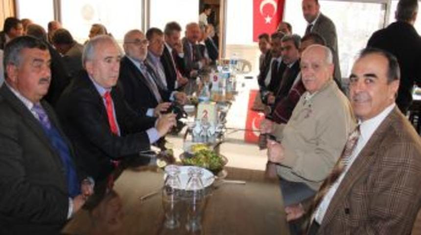 Diyanet-Sen Silifke Teşkilatı &Uuml;yeleri Yemekte Buluştu