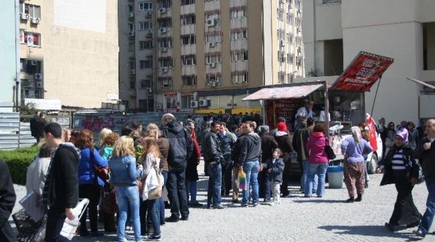 &Ccedil;anakkale Şehitleri İ&ccedil;in Lokma D&ouml;k&uuml;ld&uuml;