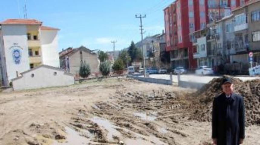 Simav&rsquo;a Şehitler Parkı Yapılıyor