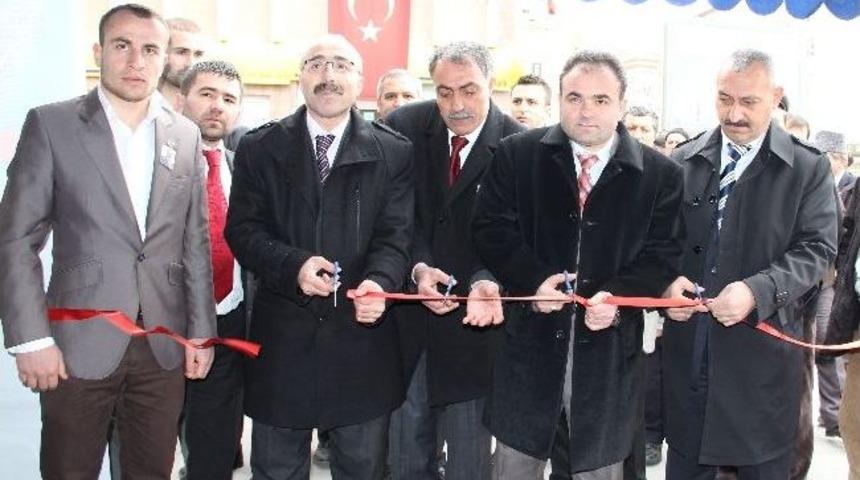 &Ccedil;orum&rsquo;da 'muhsin Yazıcıoğlu Fotoğraf Sergisi' A&ccedil;ıldı