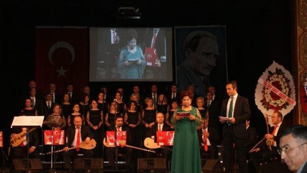 Sgk T&uuml;rk Halk M&uuml;ziği Korosu, 'şehitler Haftası' Dolayısıyla Konser Verdi