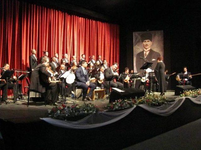 Sivas&rsquo;ta &Ccedil;anakkale Şehitleri İ&ccedil;in Anma Konseri D&uuml;zenlendi 1