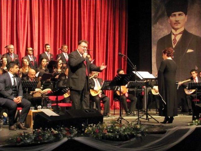 Sivas&rsquo;ta &Ccedil;anakkale Şehitleri İ&ccedil;in Anma Konseri D&uuml;zenlendi 2