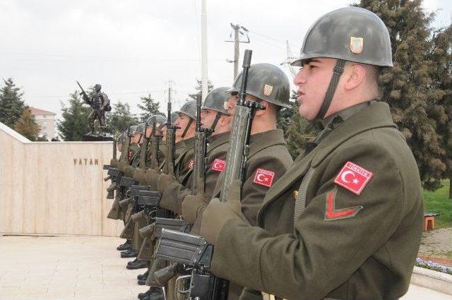 &Ccedil;orlu Şehitliği`nde Duygu Y&uuml;kl&uuml; T&ouml;ren 3