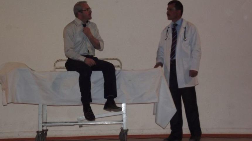 Din G&ouml;revlilerinden &ldquo;&Ccedil;anakkale&rdquo; Oyunu