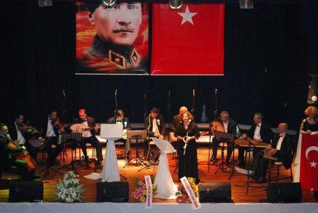 İdealist Demokratlardan Müzik Ziyafeti