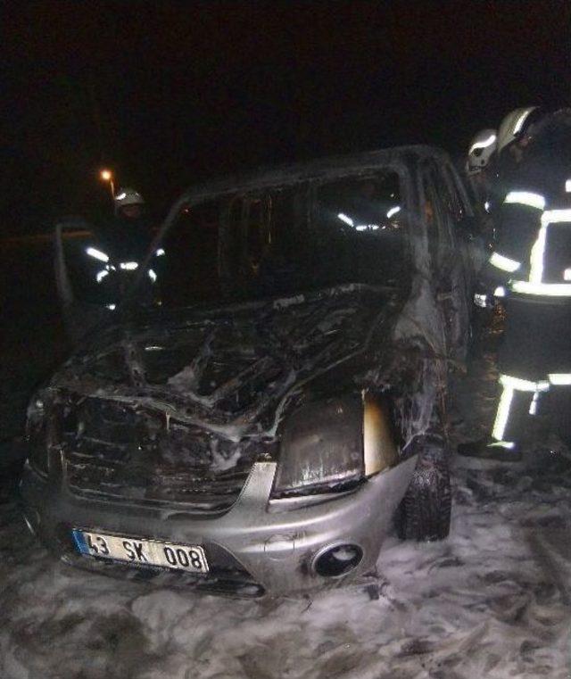 Otomobil Alev Alev Yandı 3