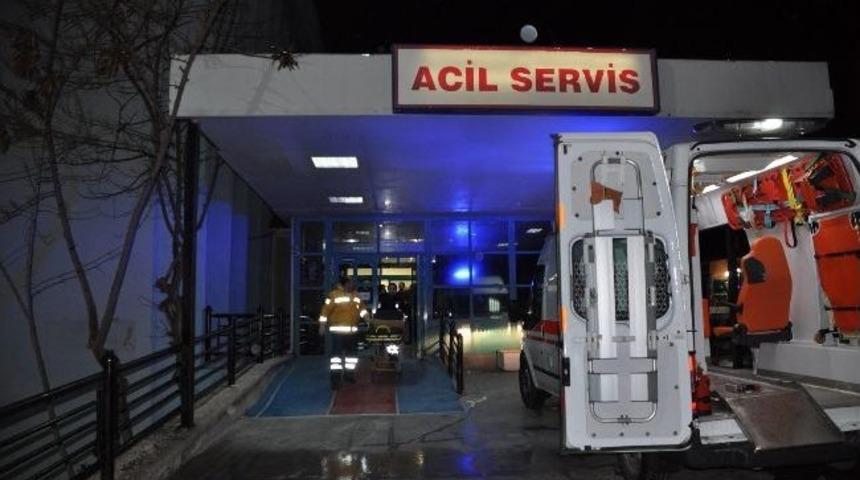 Kuşadası&rsquo;nda Trafik Kazası: 3 Polis Yaralı