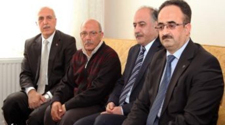 18 Mart&rsquo;ta Şehit Aileleri Unutulmadı