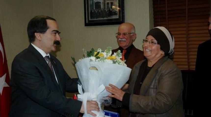 Yaşlılardan Vali Coş&rsquo;a Ziyaret