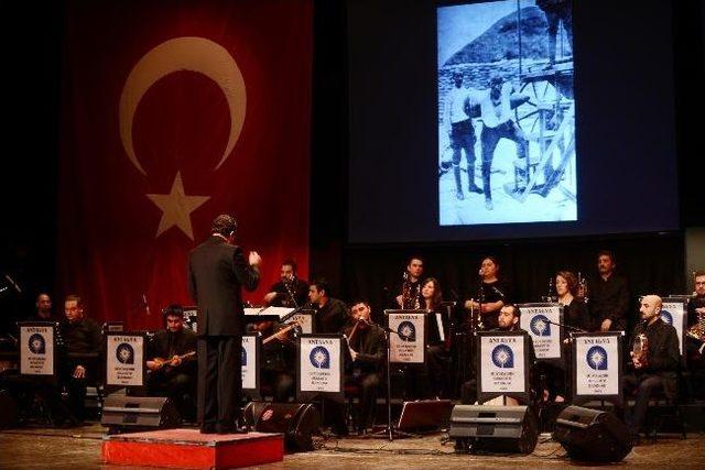 Konserde G&ouml;zyaşı Seli 1