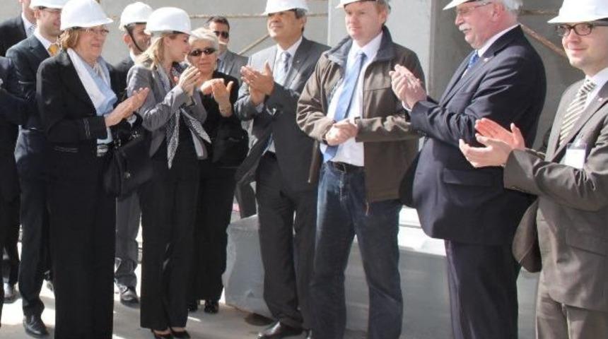 Alman Bakan, İzsu&rsquo;ya Konuk Oldu