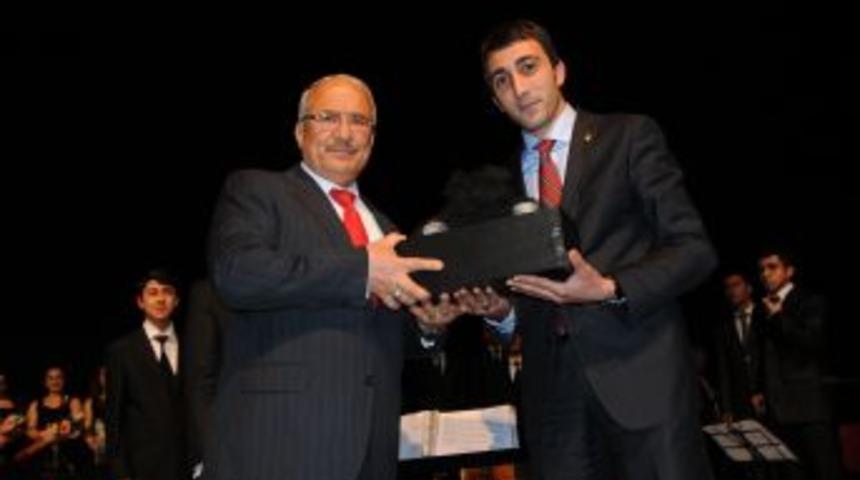 Tarsuslular &lsquo;&Ccedil;anakkale t&uuml;rk&uuml;leri&rsquo; ile duygulandı