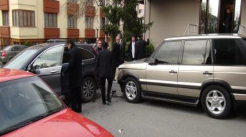 Ehliyetsiz S&uuml;r&uuml;c&uuml; Ortalığı Savaş Alanına &Ccedil;evirdi