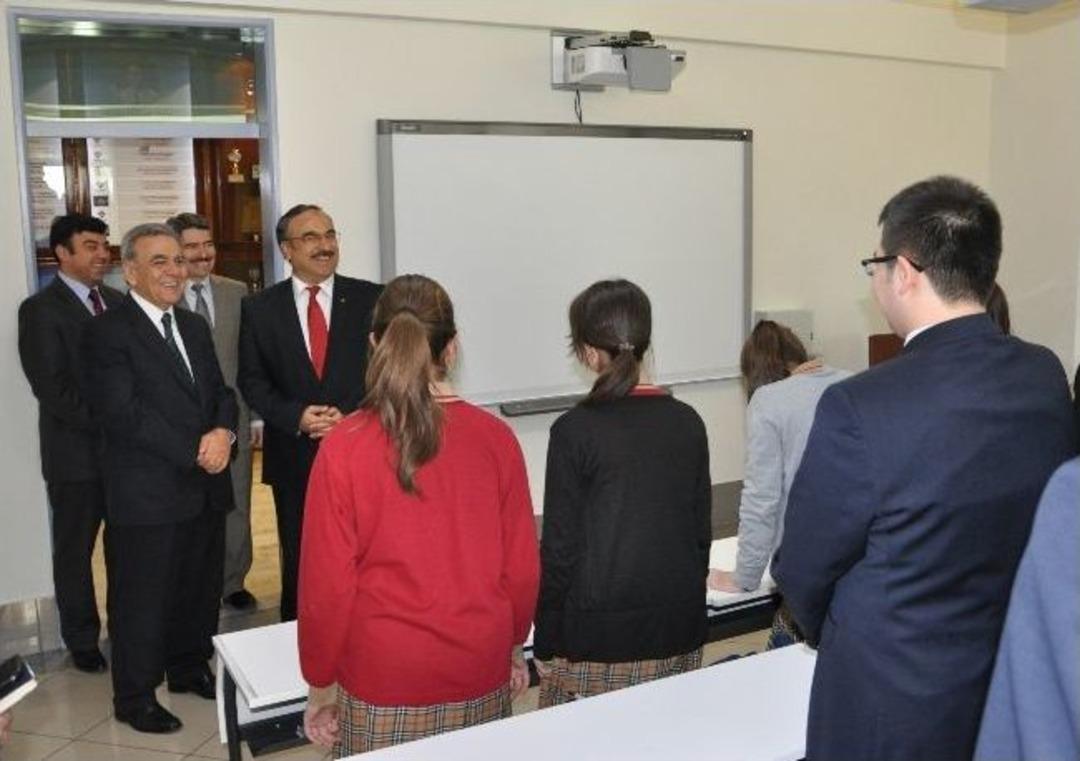 Başkan Kocaoğlu, Yamanlar Koleji'ni Ziyaret Etti