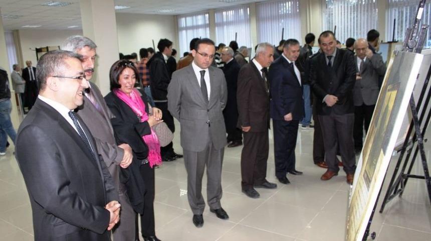 Fırat &Uuml;niversitesi&rsquo;nde &Ccedil;anakkale Şehitlerini Anma Sergisi