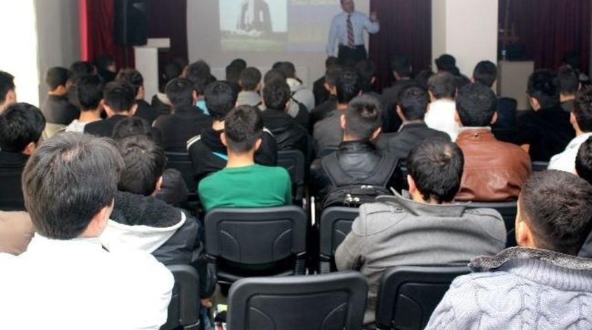 Gamek, &Ccedil;anakkale Şehitlerini Unutmadı