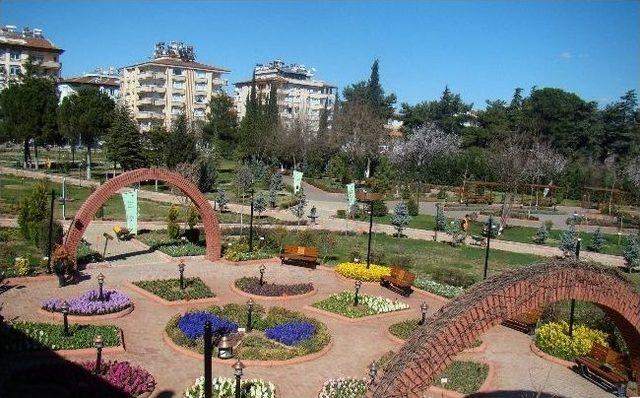 Gaziantep Botanik Bahçesi’nde Renk Cümbüşü