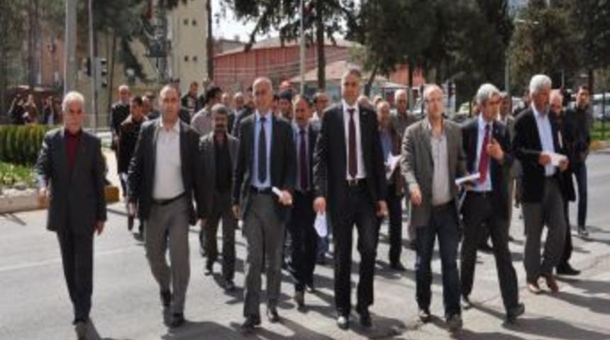 CHP'den Istifa Eden Salih Fırat&acute;a Su&ccedil; Duyurusu