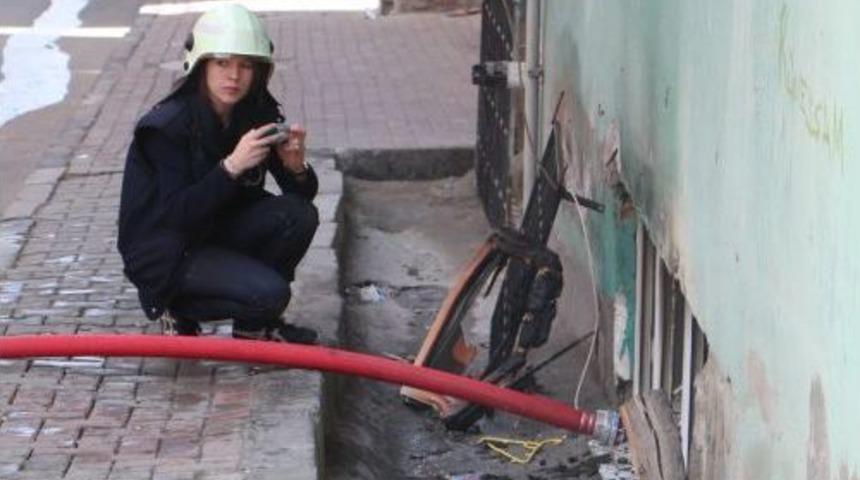 Ev Sahibine Kızdı, Oturduğu Evi Yaktı