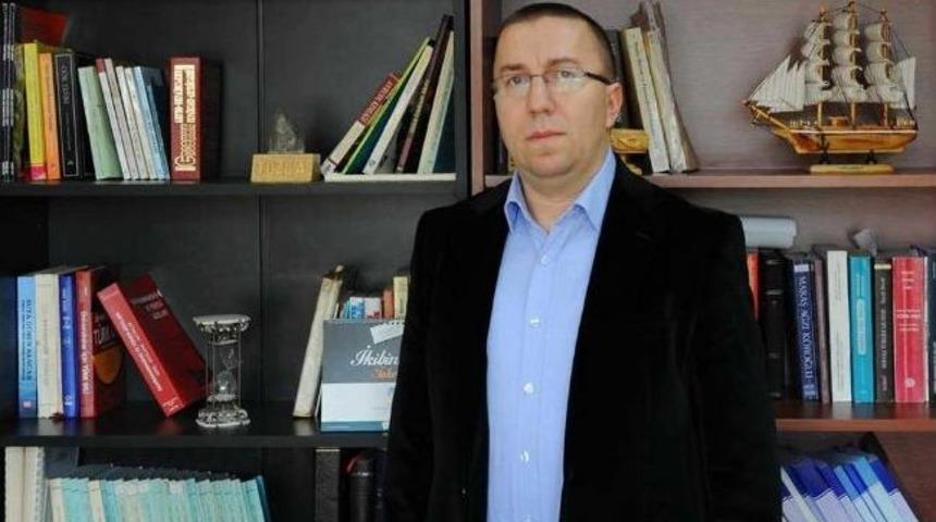 Sa&uuml;&rsquo;l&uuml; Akademisyenden Balkan T&uuml;rkoloji Tarih&ccedil;esi Ve Balkan T&uuml;rkologları Kitabı