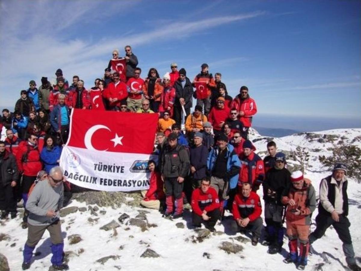 Bacıoğlu, 18 Mart &Ccedil;anakkale Şehitleri Anma Tırmanışı&rsquo;nda Edirne&rsquo;yi Temsil Etti