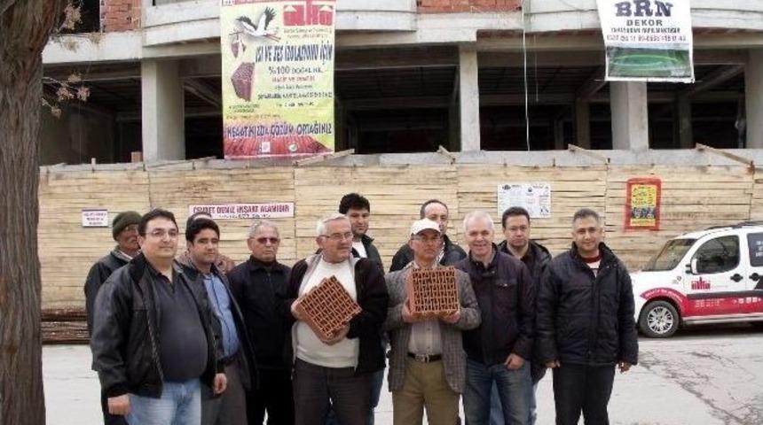 Salihli&rsquo;de S&uuml;per İzotuğla &Uuml;retildi