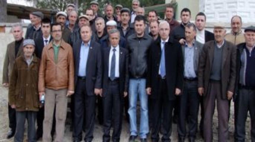 Salihli Ak Parti, K&ouml;ylerde B&uuml;y&uuml;kşehiri Anlattı