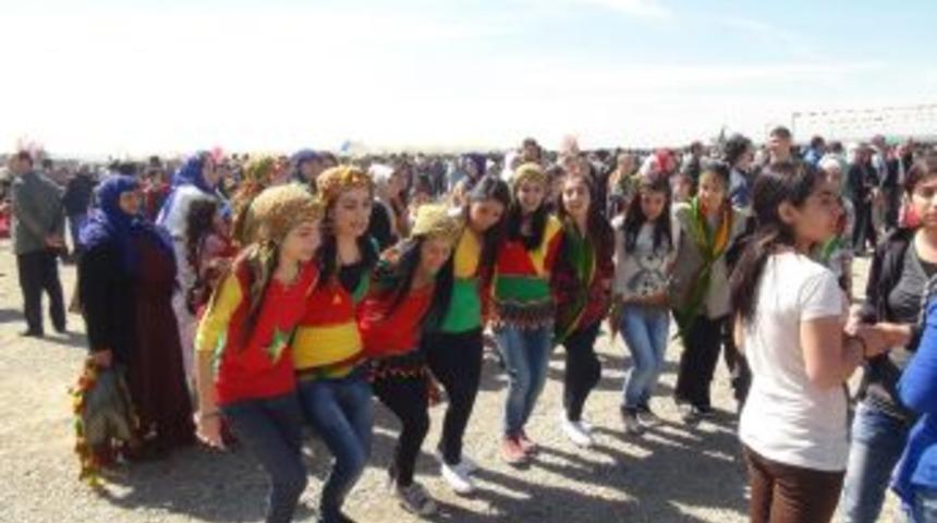 Batman&rsquo;da Nevruz Bayram Havasında Kutlanıyor