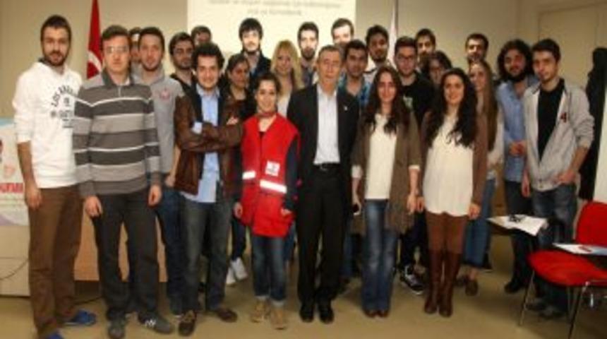 Gen&ccedil;lerden &Ouml;rnek Davranış