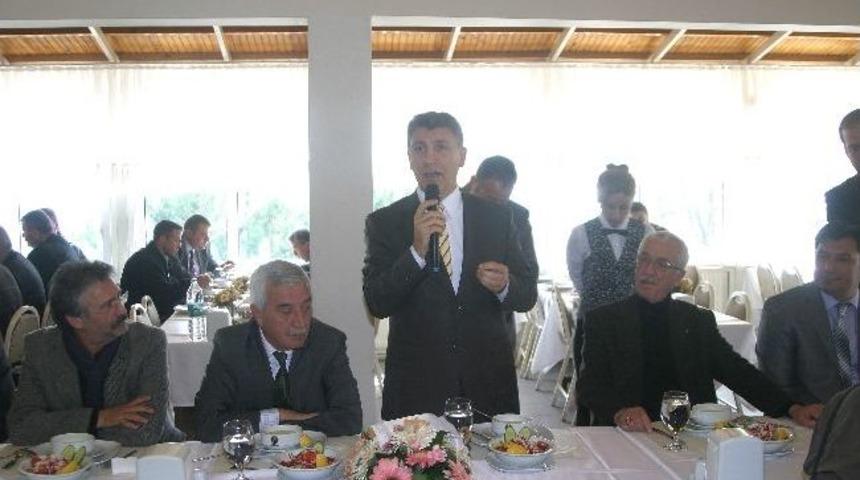 &Ouml;demiş Belediyesi, Yaşlıları Yemekte Buluşturdu