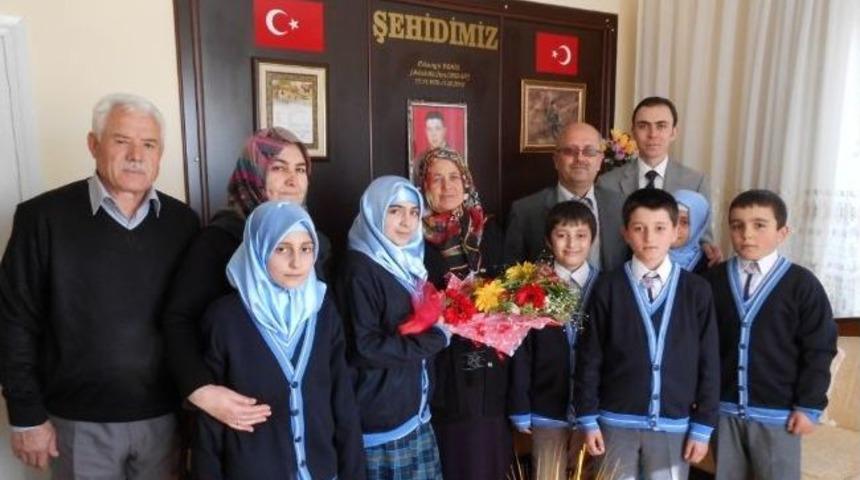 &Ouml;ğrencilerden Anlamlı Ziyaret